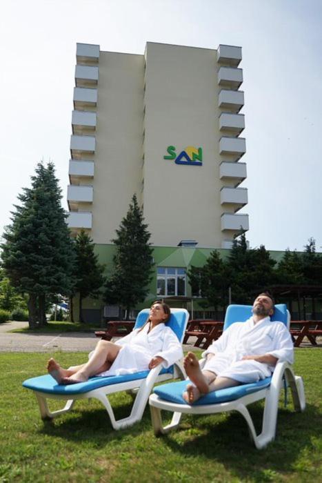 San Medical Spa Hotell Kołobrzeg Exteriör bild